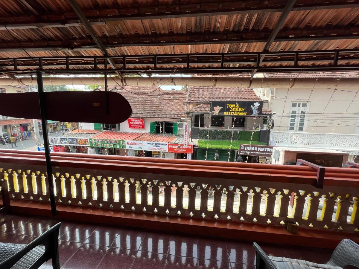 B Hostel Fort Kochi Luaran gambar